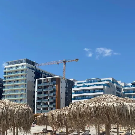 Bright Tomis Promenada 아파트